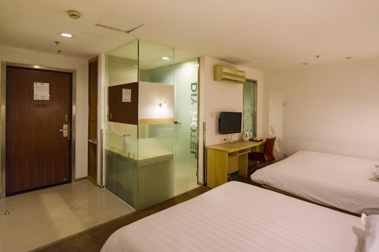 Motel Chongqing Jiefangbai Hongyadong Pedestrian Street Kültér fotó