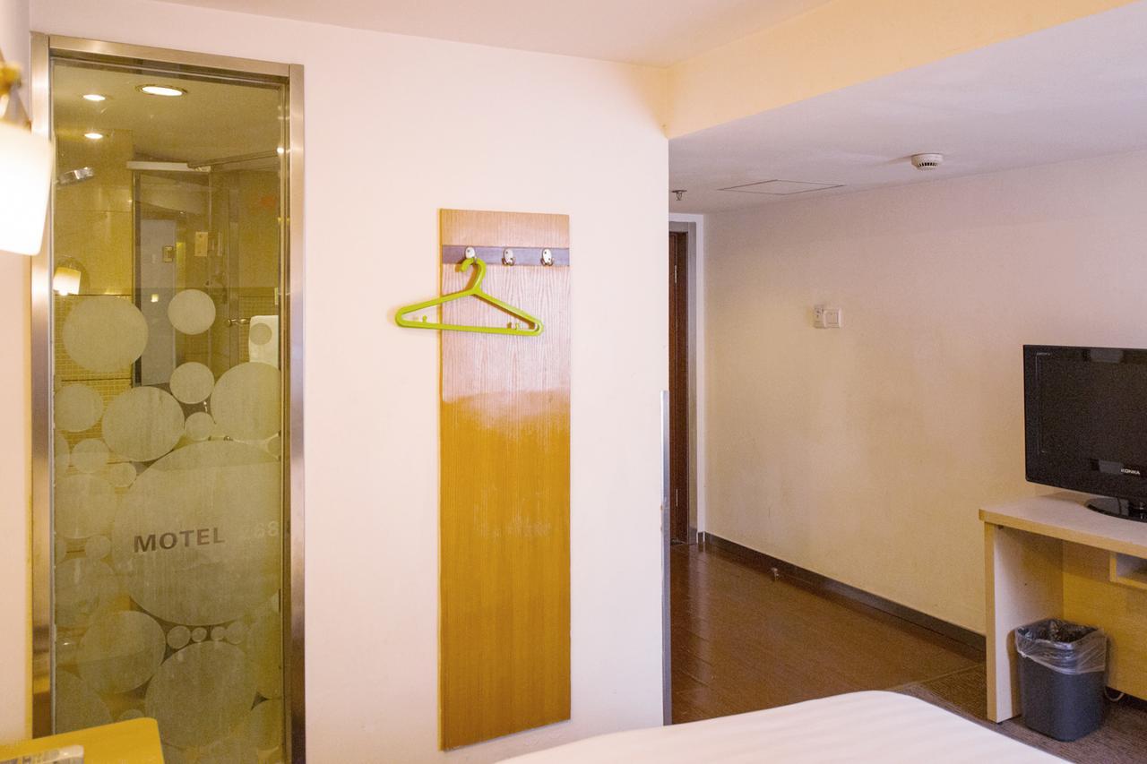 Motel Chongqing Jiefangbai Hongyadong Pedestrian Street Kültér fotó